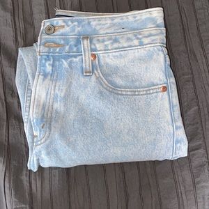 Abercrombie & Fitch mom jeans